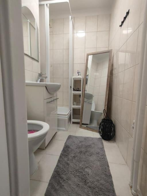 Apartament Szmaragdowy Centrum Apartment Warsaw Exterior photo
