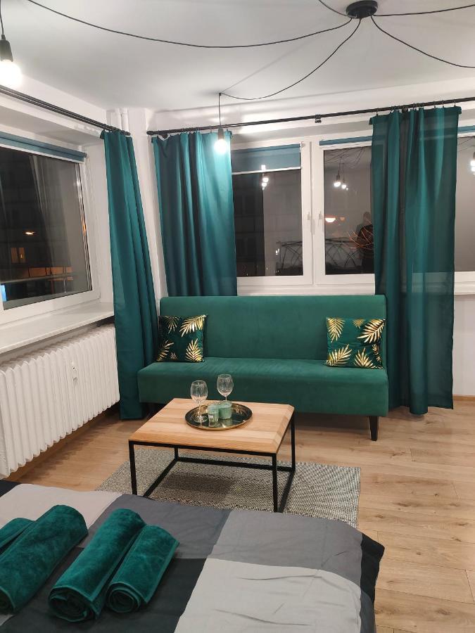 Apartament Szmaragdowy Centrum Apartment Warsaw Exterior photo